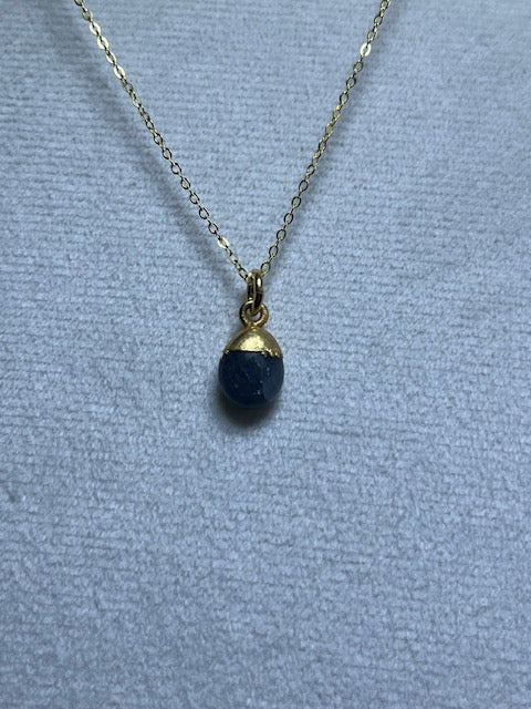 Sapphire Tumbelstone Pendant